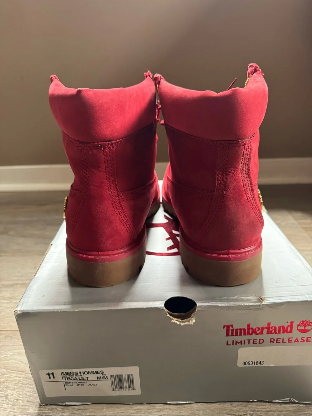 Timberland Men's 6-Inch Boot in Red with Gold Hardware
